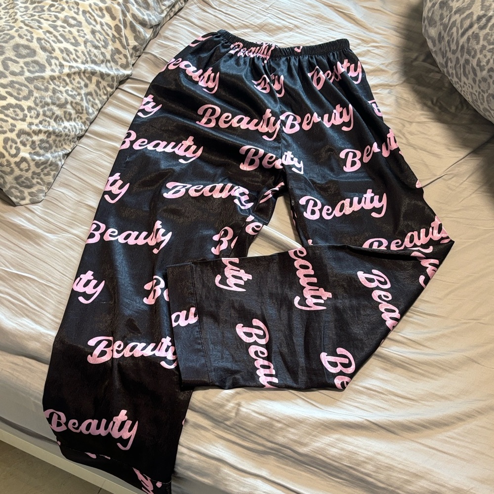 Black 'Beauty' Logo Lounge Pants with Pink Script